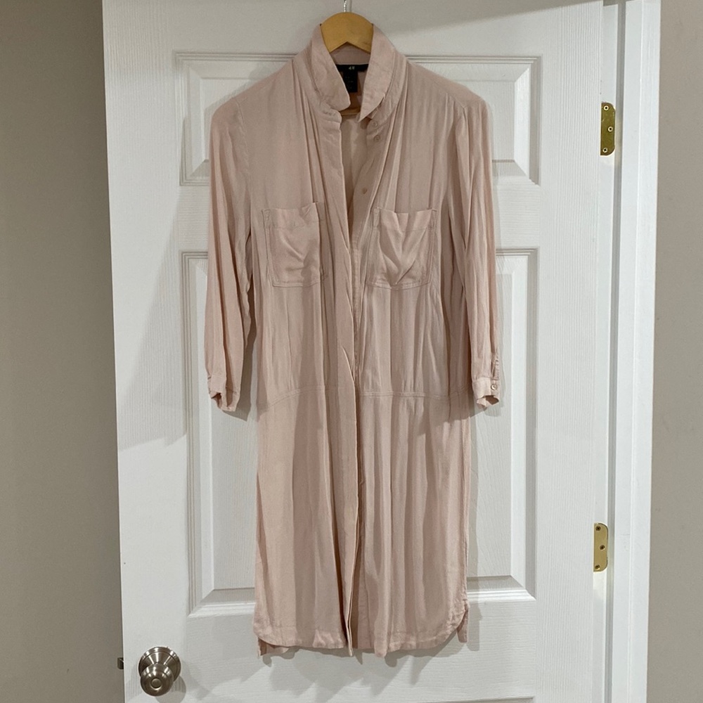 H&M bottom front dress